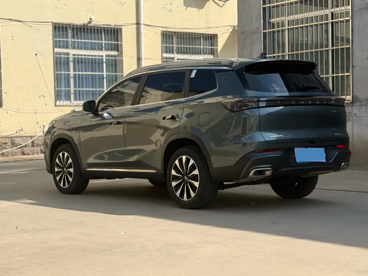 2025 Chery Tiggo 8 Plus 1.6T 197HP L4 7DCT,autocango,china used car exporter,china ev exporter,chinese used car exporter,chinese used ev exporter