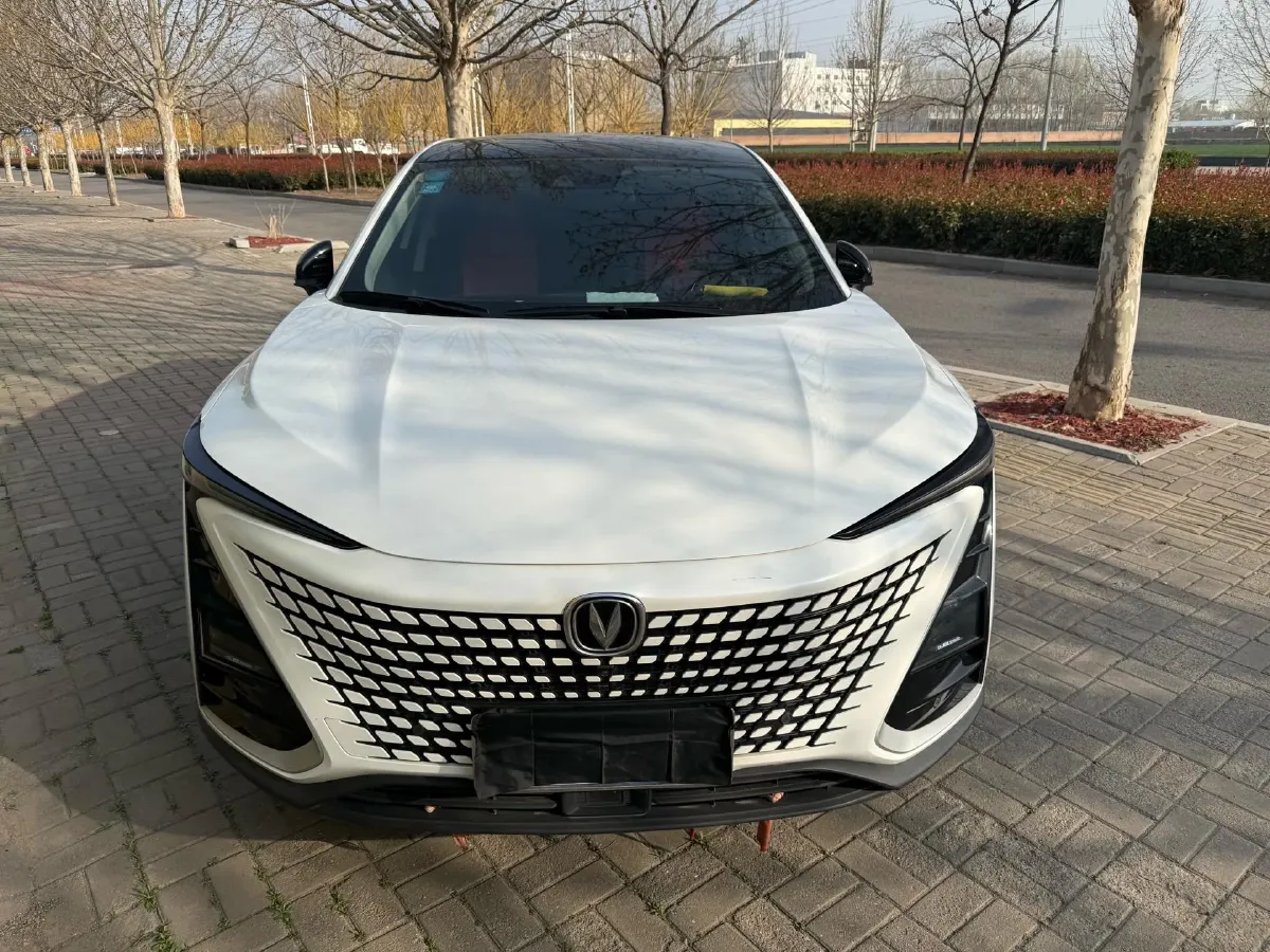 2020 ChangAn UNI-T 1.5T 180HP L4 7DCT,autocango,china used car exporter,china ev exporter,chinese used car exporter,chinese used ev exporter