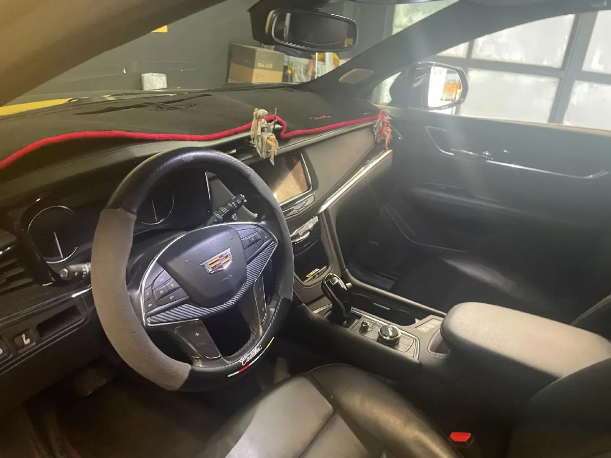 2021 Cadillac XT5 2.0T 237HP L4 9AT,autocango,china used car exporter,china ev exporter,chinese used car exporter,chinese used ev exporter