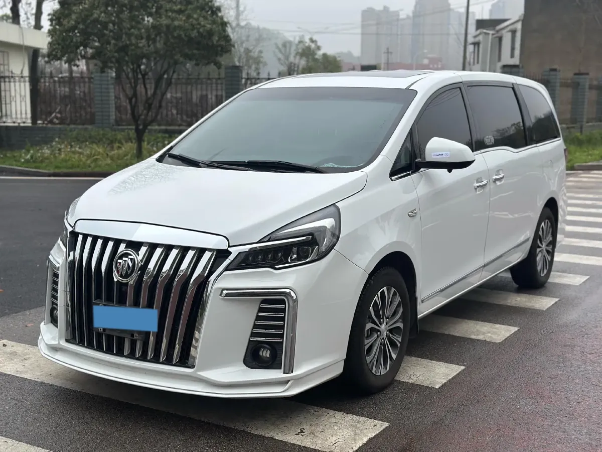 2022 Buick GL8 2.0T 237HP L4 9AT,autocango,china used car exporter,china ev exporter,chinese used car exporter,chinese used ev exporter