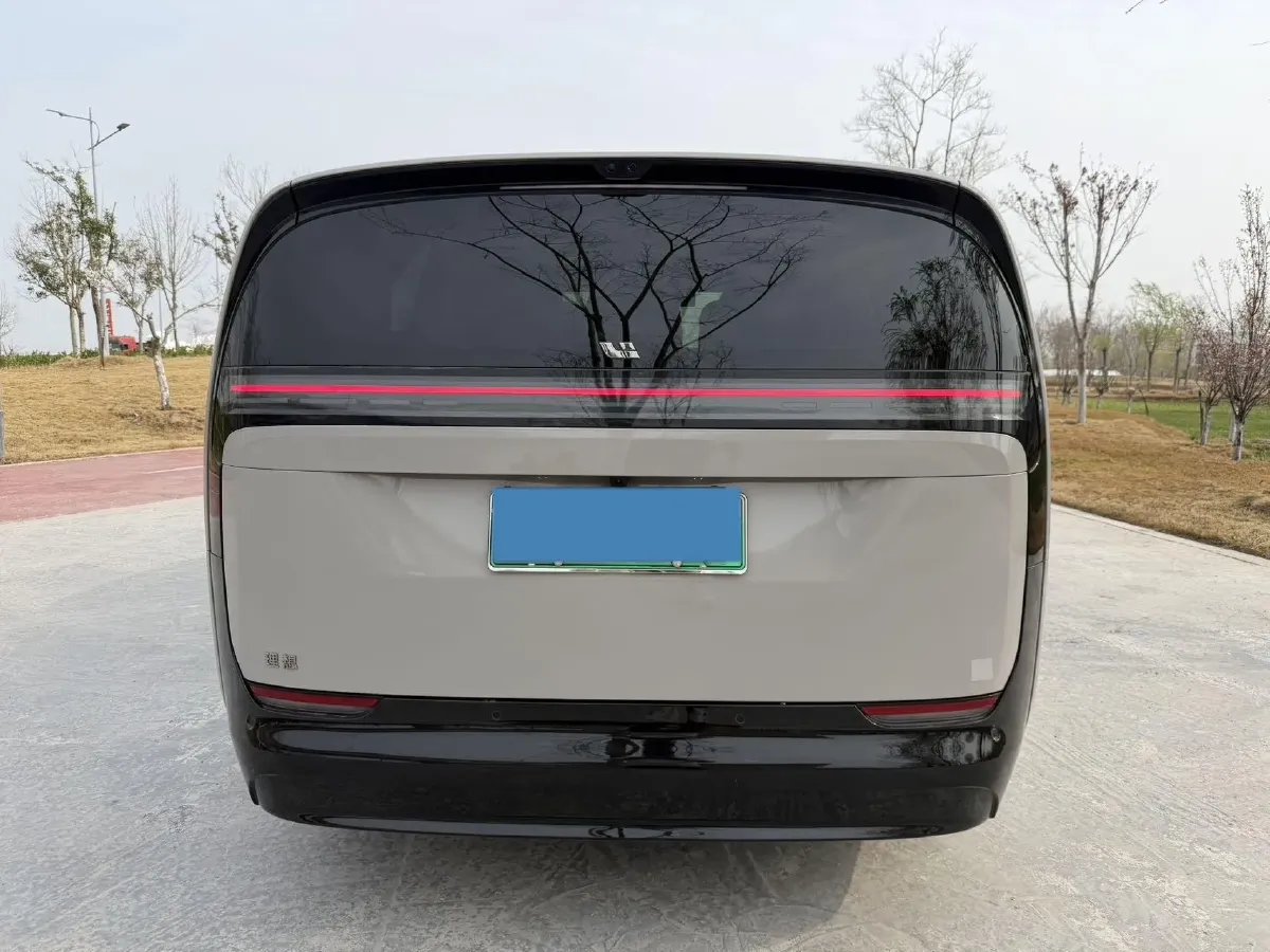 2025 Li MEGA BEV,autocango,china used car exporter,china ev exporter,chinese used car exporter,chinese used ev exporter