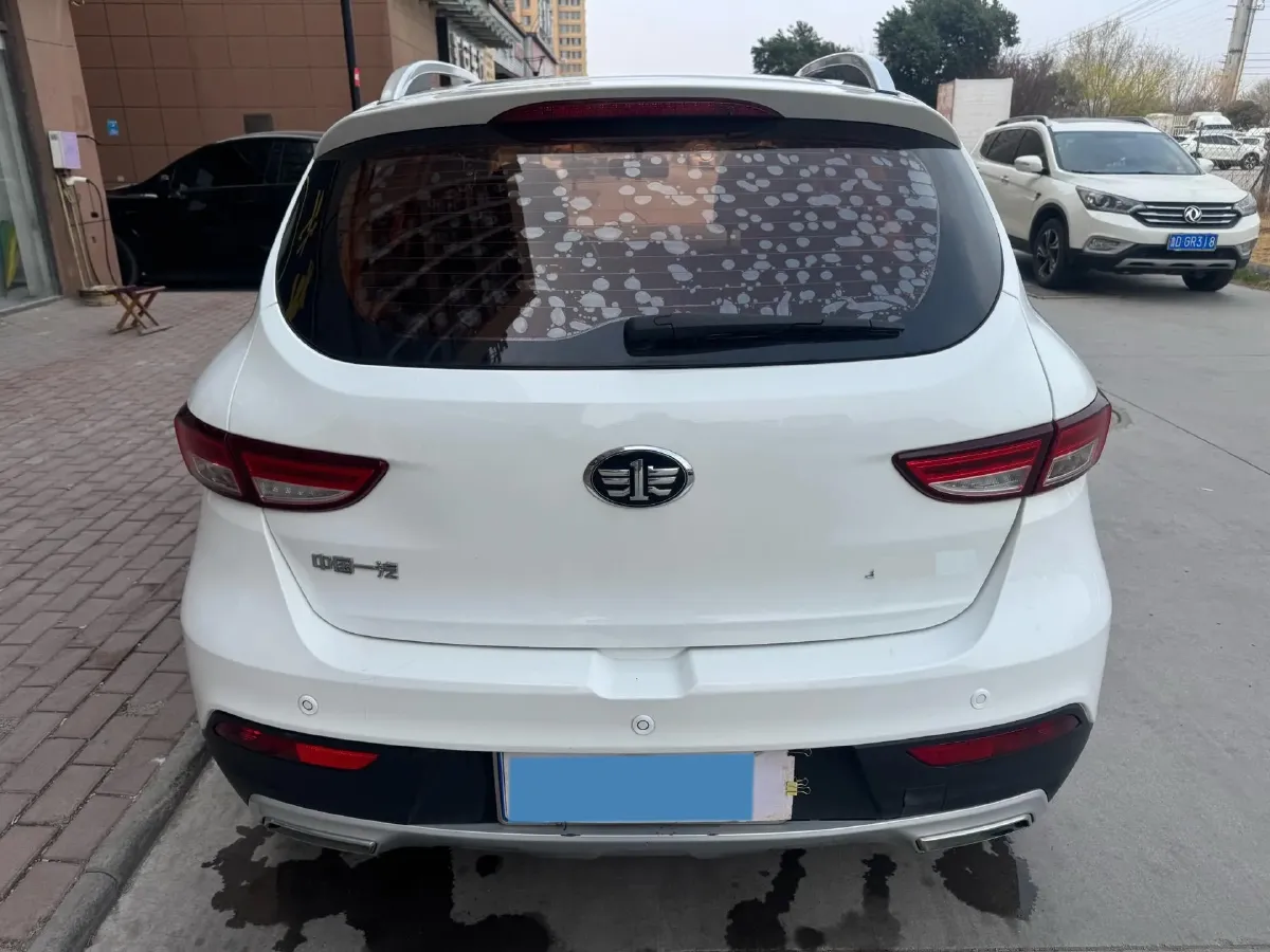 2017 FAW Jumpal D60 1.5L 113HP L4 5MT,autocango,china used car exporter,china ev exporter,chinese used car exporter,chinese used ev exporter