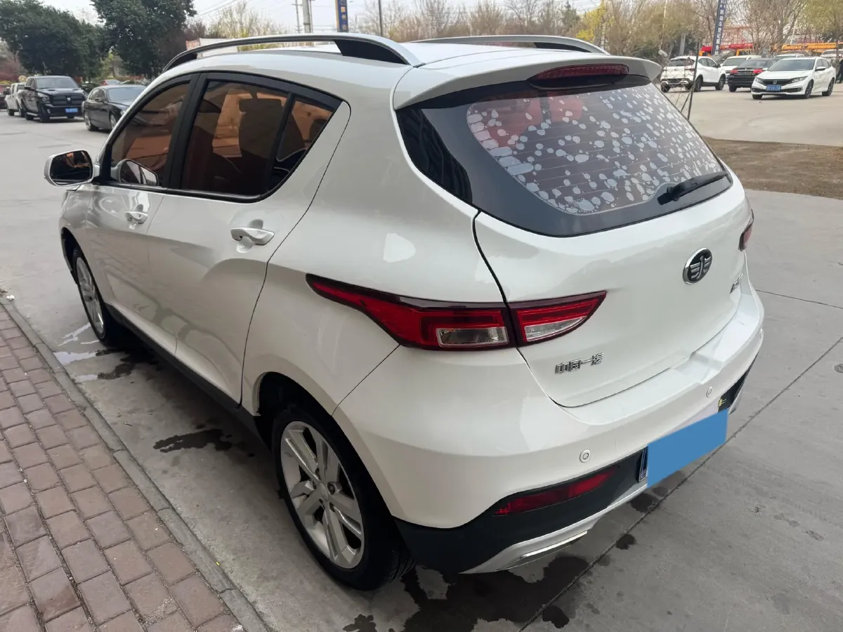 2017 FAW Jumpal D60 1.5L 113HP L4 5MT,autocango,china used car exporter,china ev exporter,chinese used car exporter,chinese used ev exporter