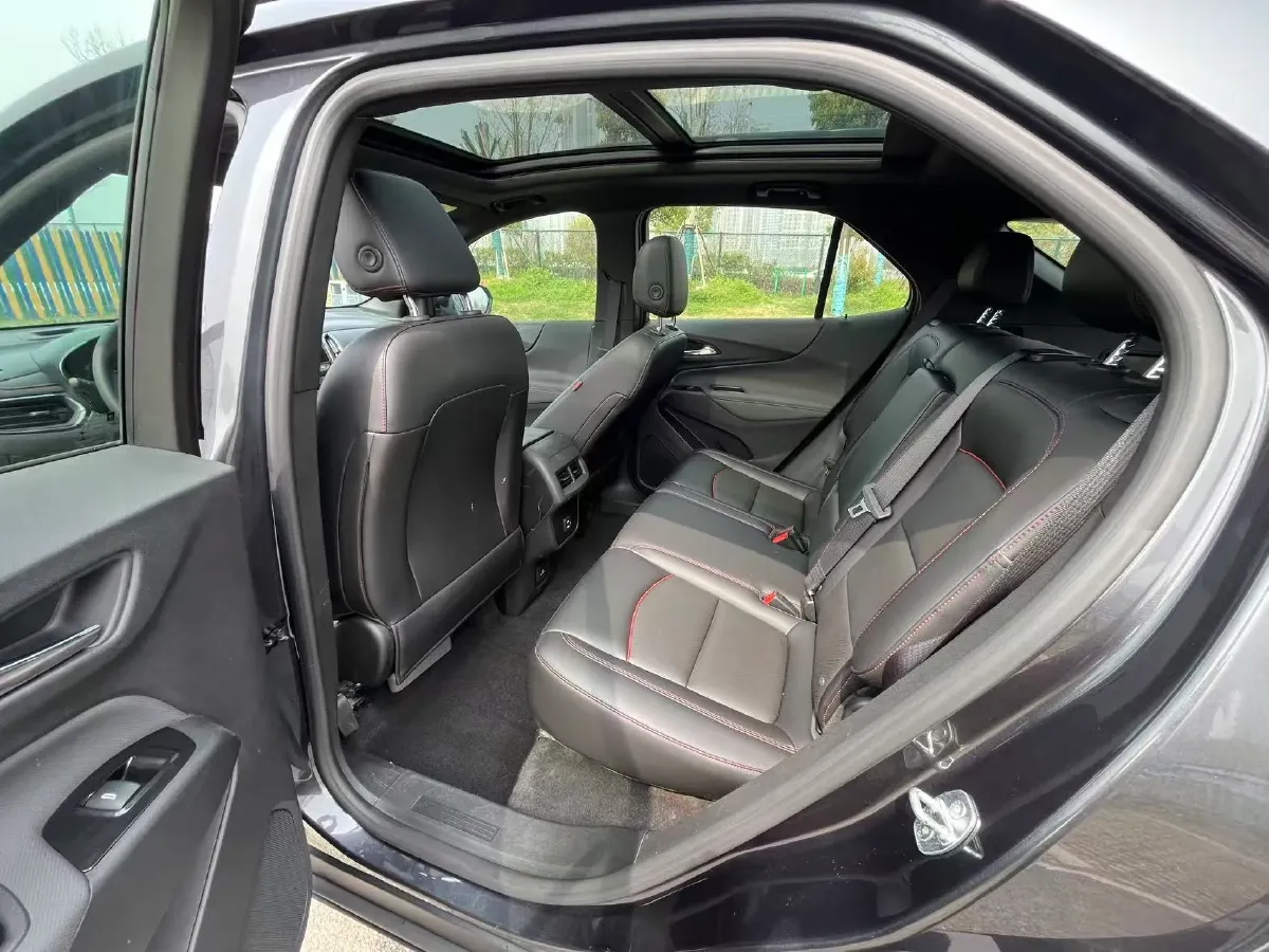 2021 Chevrolet Equinox 2.0T 237HP L4 9AT,autocango,china used car exporter,china ev exporter,chinese used car exporter,chinese used ev exporter