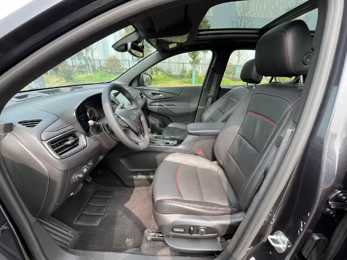 2021 Chevrolet Equinox 2.0T 237HP L4 9AT,autocango,china used car exporter,china ev exporter,chinese used car exporter,chinese used ev exporter