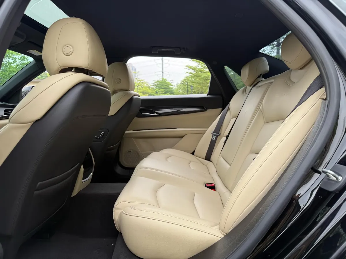 2021 Cadillac CT6 2.0T 237HP L4 10AT,autocango,china used car exporter,china ev exporter,chinese used car exporter,chinese used ev exporter