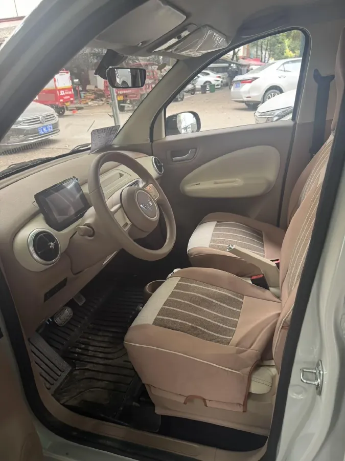 2025 WuLing HongGuang MINI EV BEV 16.2KWH,autocango,china used car exporter,china ev exporter,chinese used car exporter,chinese used ev exporter