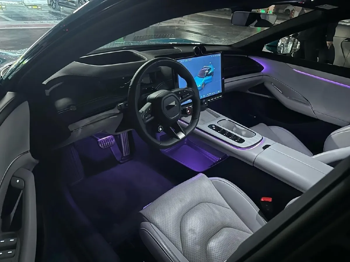 2024 MI SU7 BEV 101KWH,autocango,china used car exporter,china ev exporter,chinese used car exporter,chinese used ev exporter