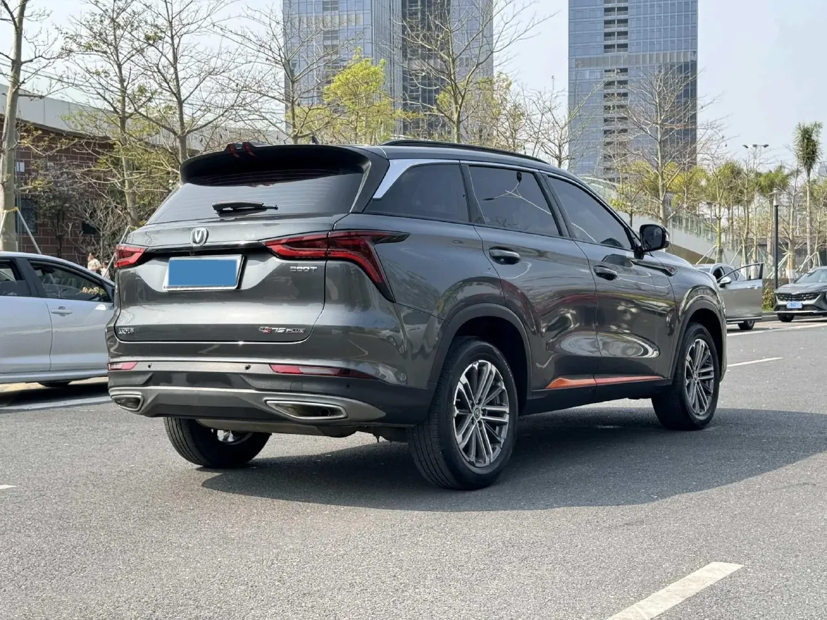 2022 ChangAn CS75 Plus 1.5T 178HP L4 6AT,autocango,china used car exporter,china ev exporter,chinese used car exporter,chinese used ev exporter