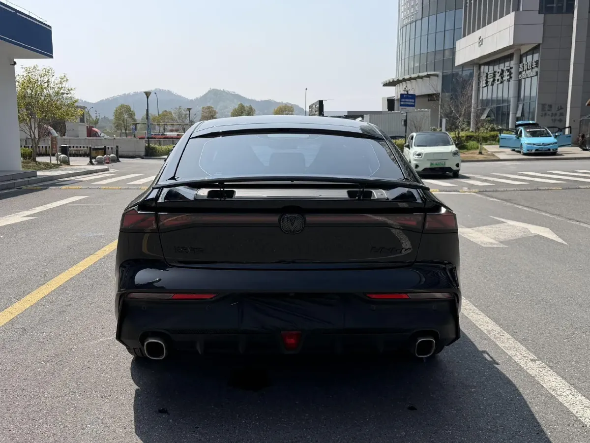 2023 ChangAn UNI-V 1.5T 188HP L4 7DCT,autocango,china used car exporter,china ev exporter,chinese used car exporter,chinese used ev exporter