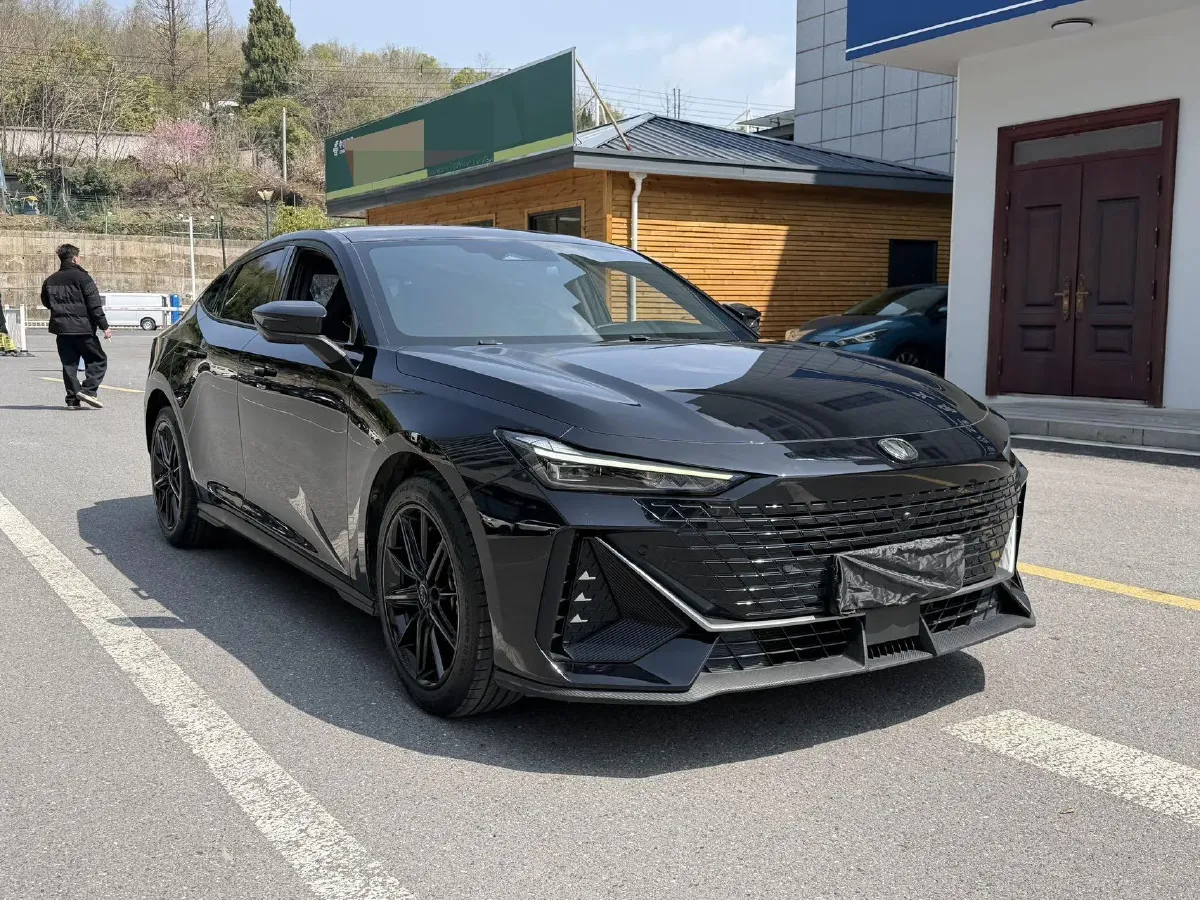 2023 ChangAn UNI-V 1.5T 188HP L4 7DCT,autocango,china used car exporter,china ev exporter,chinese used car exporter,chinese used ev exporter