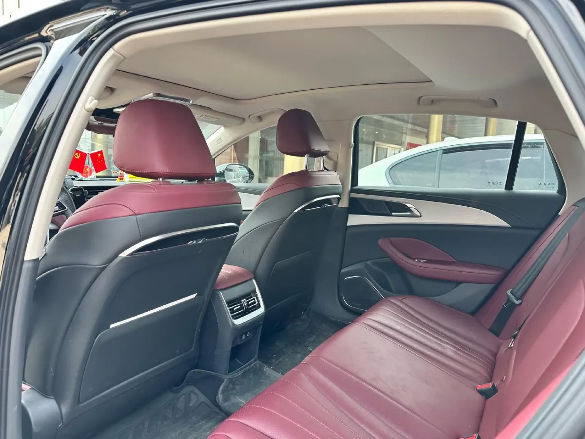 2025 HongQi H5 1.5T 150HP L4 1DHT PHEV,autocango,china used car exporter,china ev exporter,chinese used car exporter,chinese used ev exporter