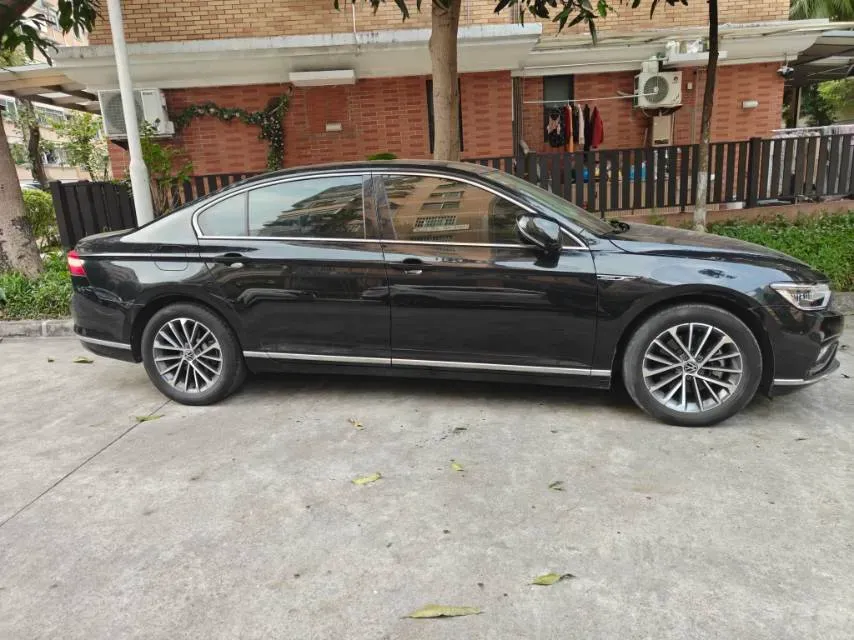 2020 Volkswagen Magotan 2.0T 186HP L4 7DCT,autocango,china used car exporter,china ev exporter,chinese used car exporter,chinese used ev exporter