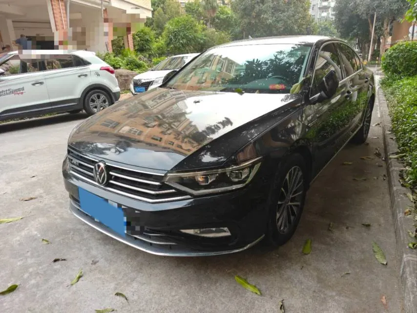 2020 Volkswagen Magotan 2.0T 186HP L4 7DCT,autocango,china used car exporter,china ev exporter,chinese used car exporter,chinese used ev exporter