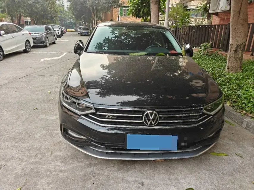 2020 Volkswagen Magotan 2.0T 186HP L4 7DCT,autocango,china used car exporter,china ev exporter,chinese used car exporter,chinese used ev exporter