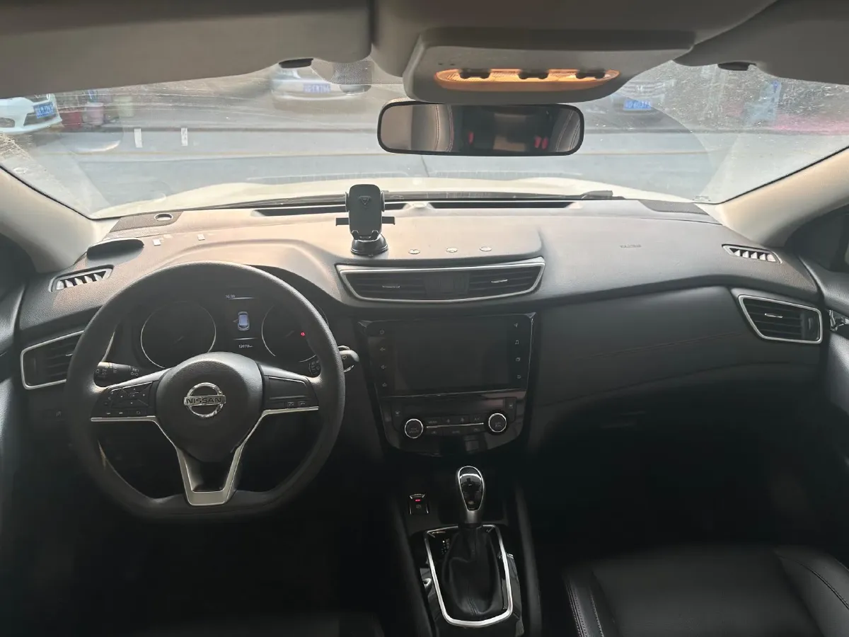 2022 Nissan Qashqai 2.0L 151HP L4 CVT,autocango,china used car exporter,china ev exporter,chinese used car exporter,chinese used ev exporter