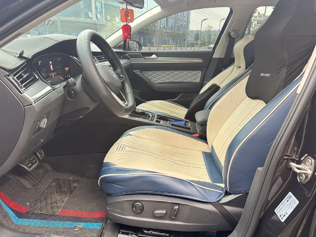 2023 Volkswagen Magotan 2.0T 186HP L4 7DCT,autocango,china used car exporter,china ev exporter,chinese used car exporter,chinese used ev exporter