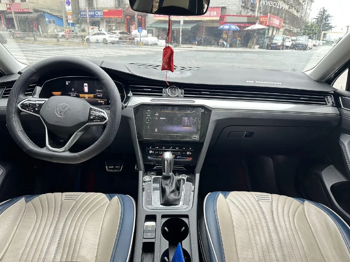 2023 Volkswagen Magotan 2.0T 186HP L4 7DCT,autocango,china used car exporter,china ev exporter,chinese used car exporter,chinese used ev exporter