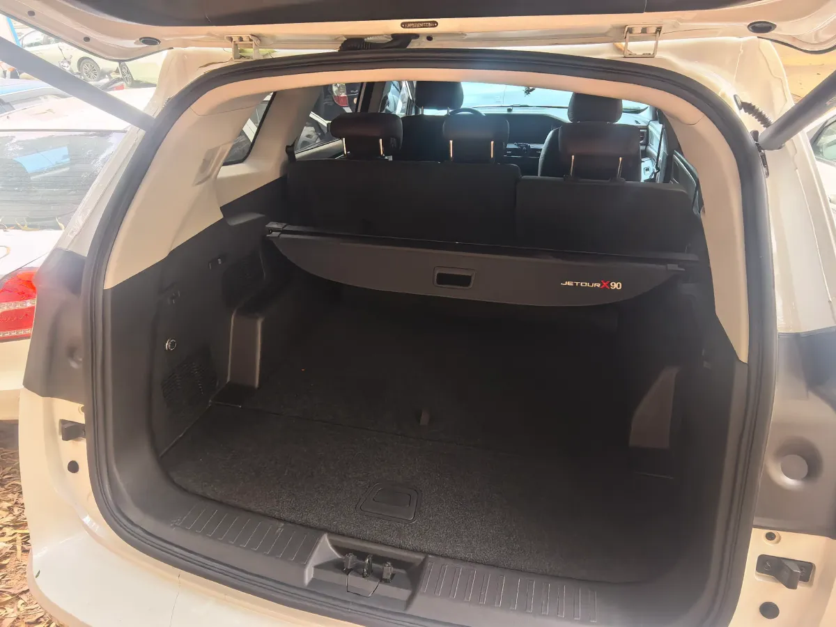 2021 Jetour X90 Plus 1.6T 197HP L4 7DCT,autocango,china used car exporter,china ev exporter,chinese used car exporter,chinese used ev exporter