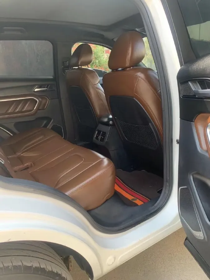 2018 Haval H6 1.5T 169HP L4 7DCT,autocango,china used car exporter,china ev exporter,chinese used car exporter,chinese used ev exporter