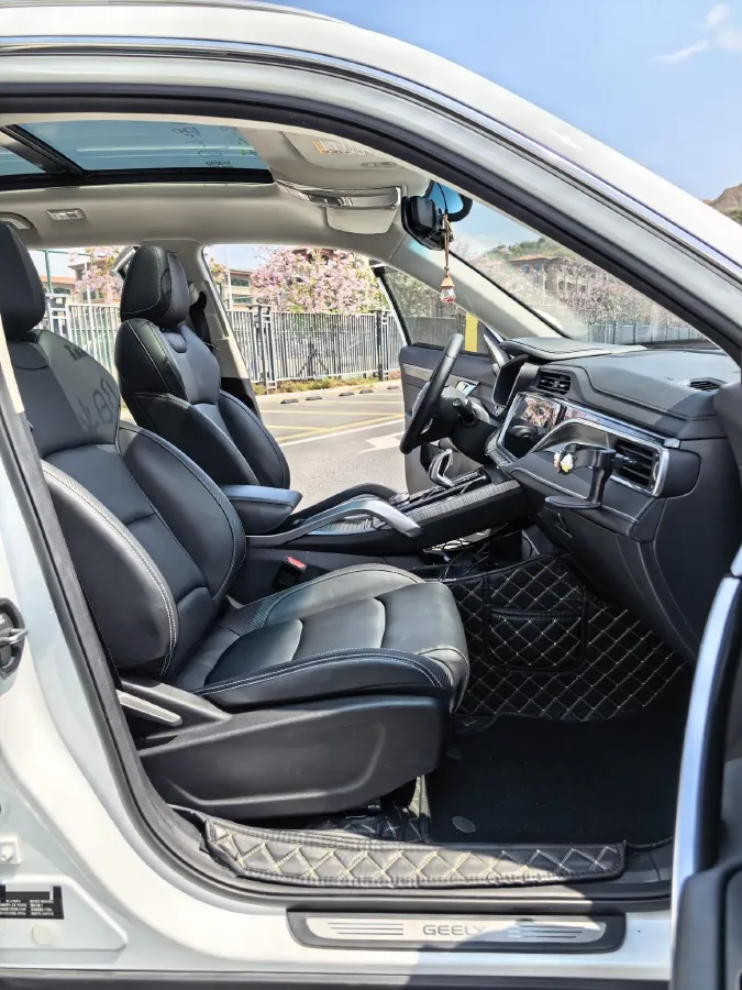 2020 Geely Azkarra 1.8T 184HP L4 7DCT,autocango,china used car exporter,china ev exporter,chinese used car exporter,chinese used ev exporter