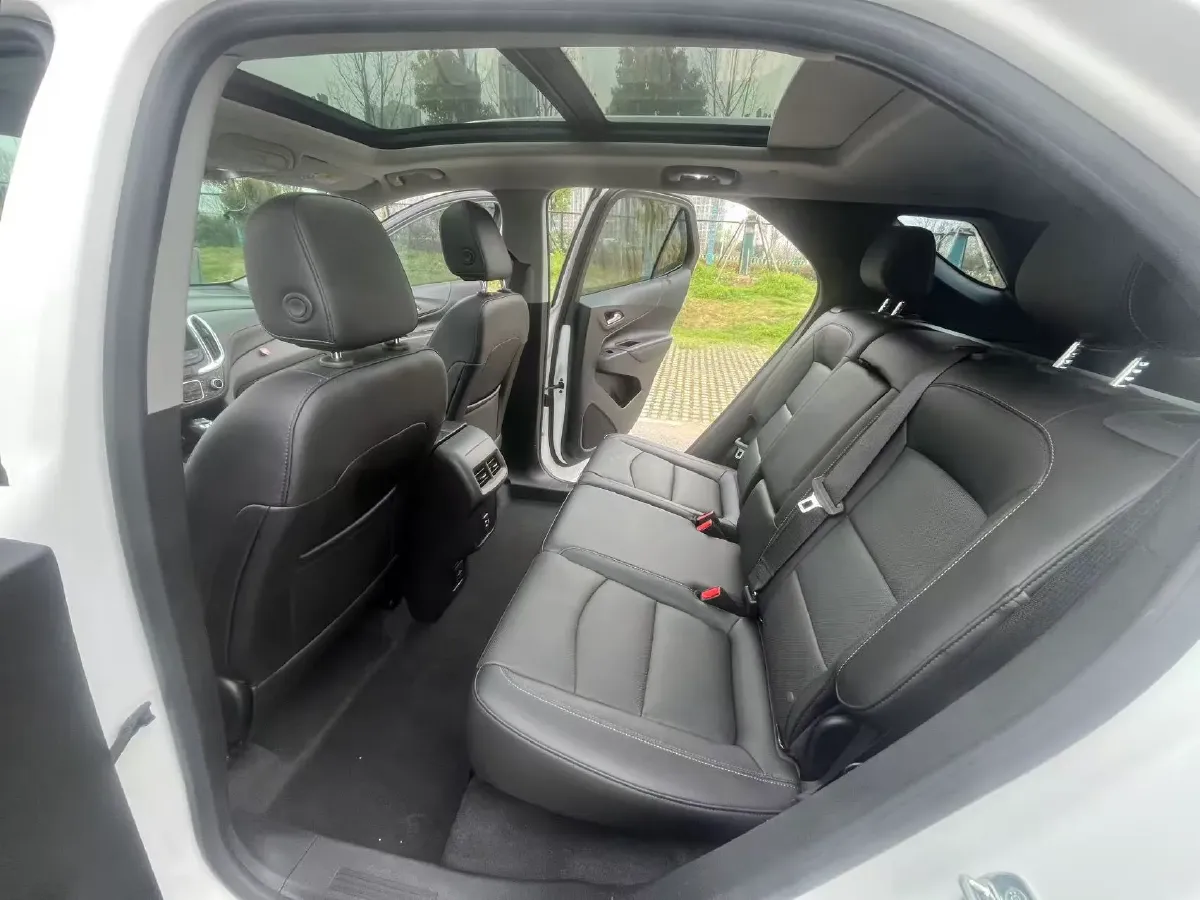 2018 Chevrolet Equinox 2.0T 260HP L4 9AT,autocango,china used car exporter,china ev exporter,chinese used car exporter,chinese used ev exporter