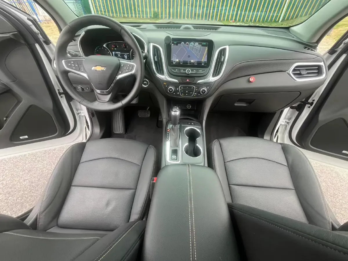 2018 Chevrolet Equinox 2.0T 260HP L4 9AT,autocango,china used car exporter,china ev exporter,chinese used car exporter,chinese used ev exporter