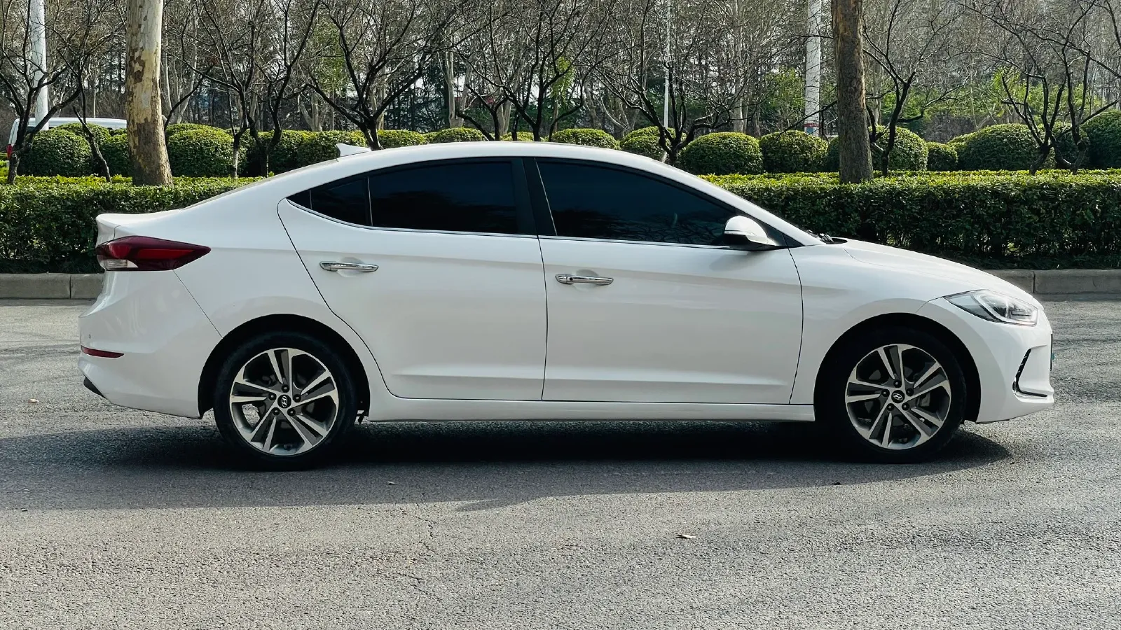 2016 Hyundai Elantra 1.6L 130HP L4 6AT,autocango,china used car exporter,china ev exporter,chinese used car exporter,chinese used ev exporter