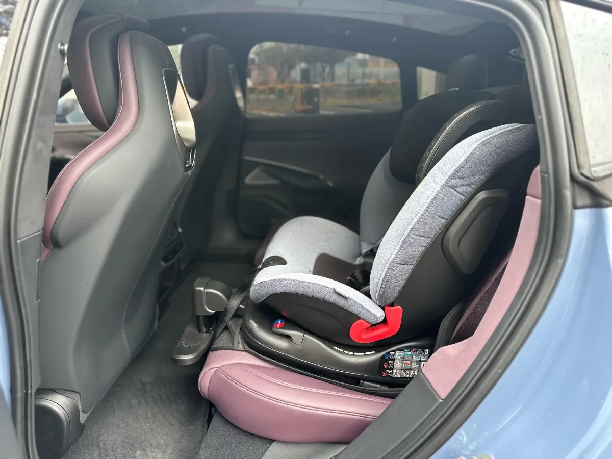 2024 MI SU7 BEV 101KWH,autocango,china used car exporter,china ev exporter,chinese used car exporter,chinese used ev exporter