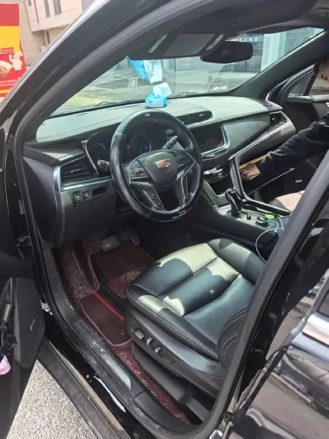 2022 Cadillac XT5 2.0T 237HP L4 9AT,autocango,china used car exporter,china ev exporter,chinese used car exporter,chinese used ev exporter