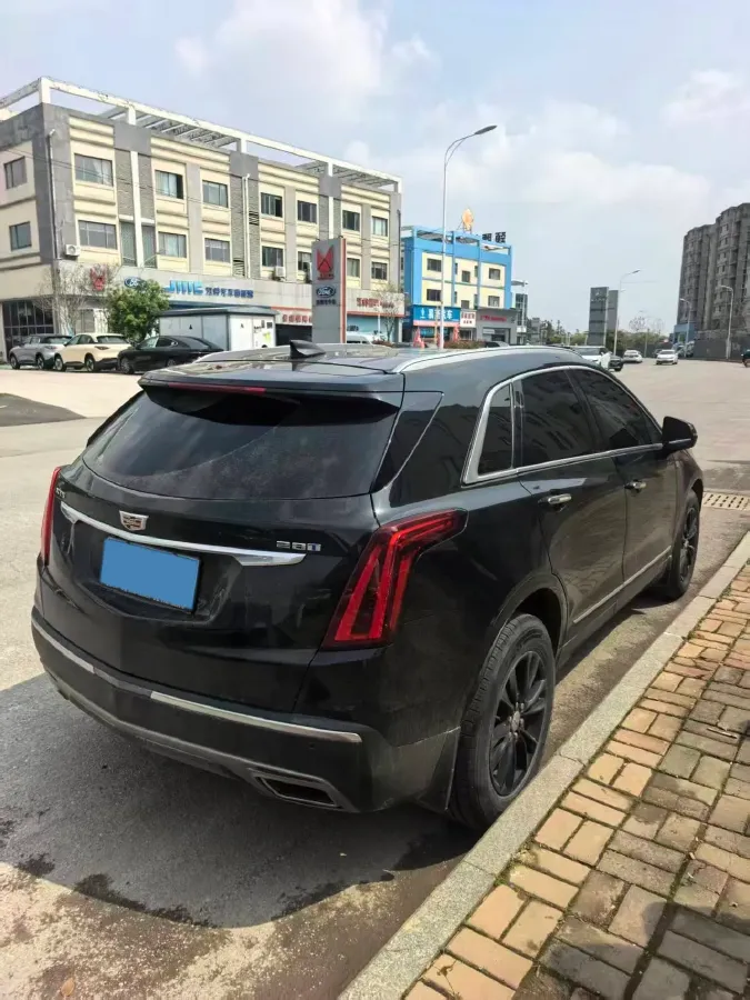 2022 Cadillac XT5 2.0T 237HP L4 9AT,autocango,china used car exporter,china ev exporter,chinese used car exporter,chinese used ev exporter