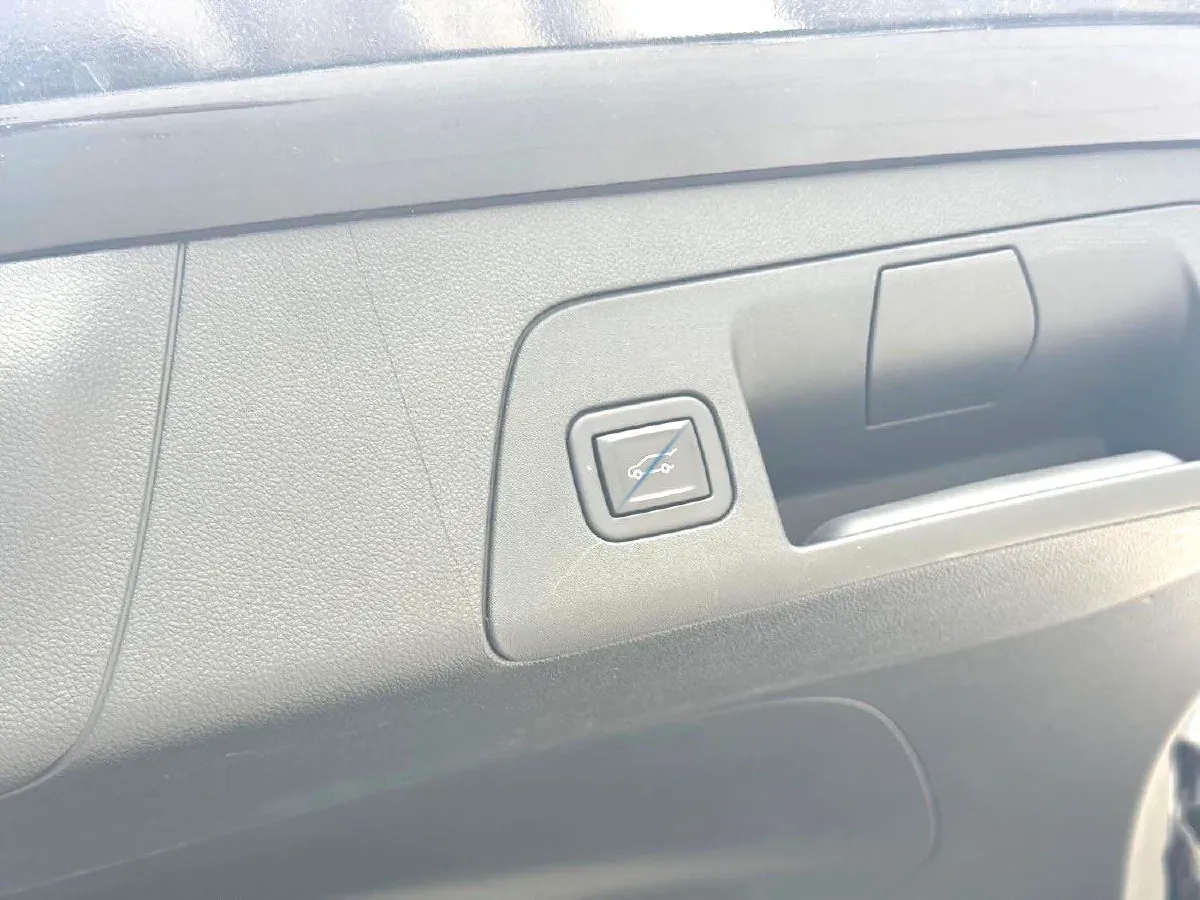 2022 Buick EnvisionS 2.0T 237HP L4 9AT,autocango,china used car exporter,china ev exporter,chinese used car exporter,chinese used ev exporter