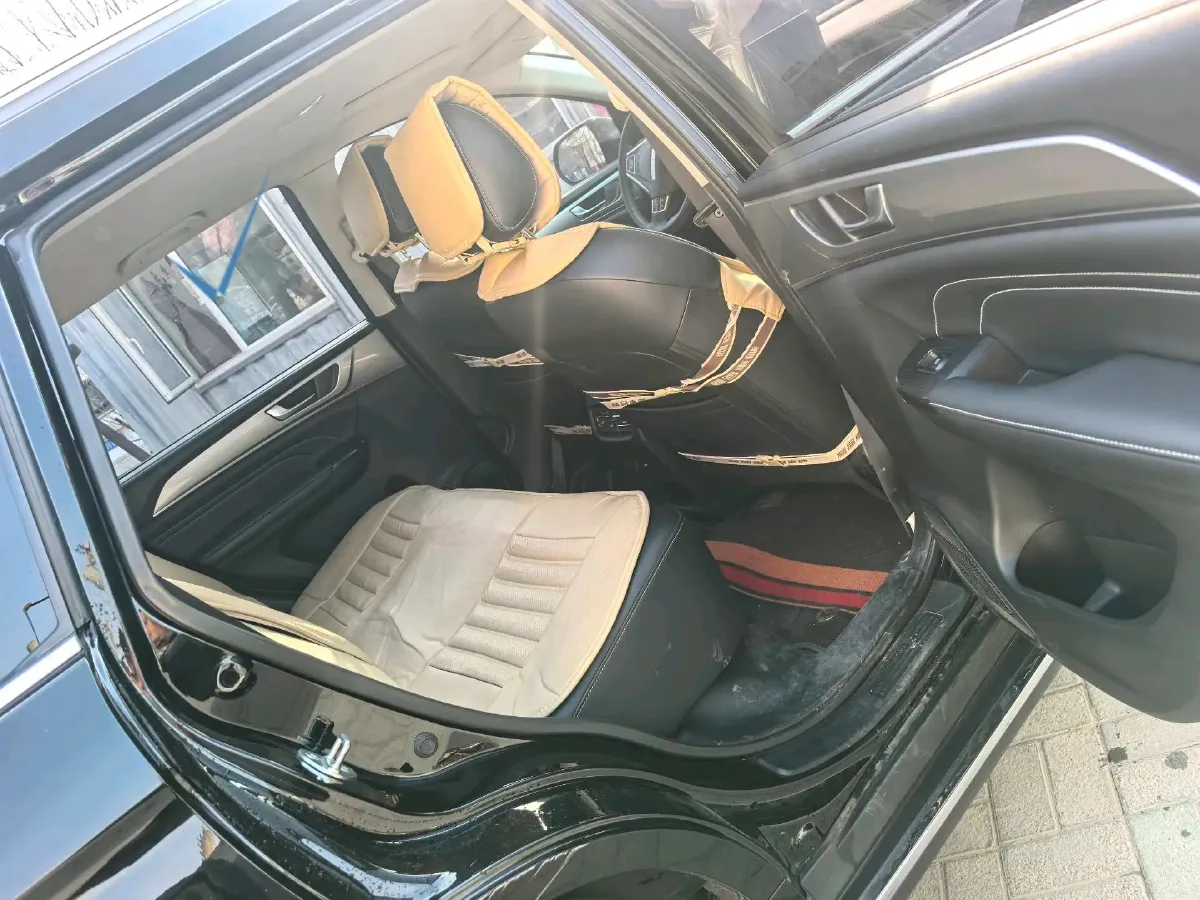 2021 Haval M6 1.5T 150HP L4 6MT,autocango,china used car exporter,china ev exporter,chinese used car exporter,chinese used ev exporter