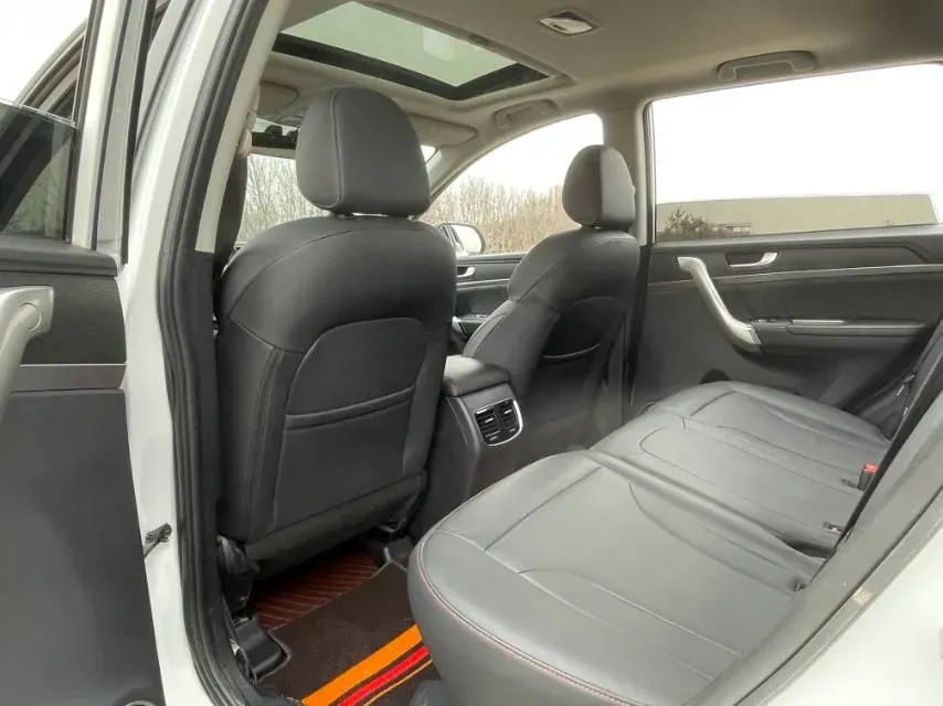 2019 Haval M6 1.5T 150HP L4 7DCT,autocango,china used car exporter,china ev exporter,chinese used car exporter,chinese used ev exporter