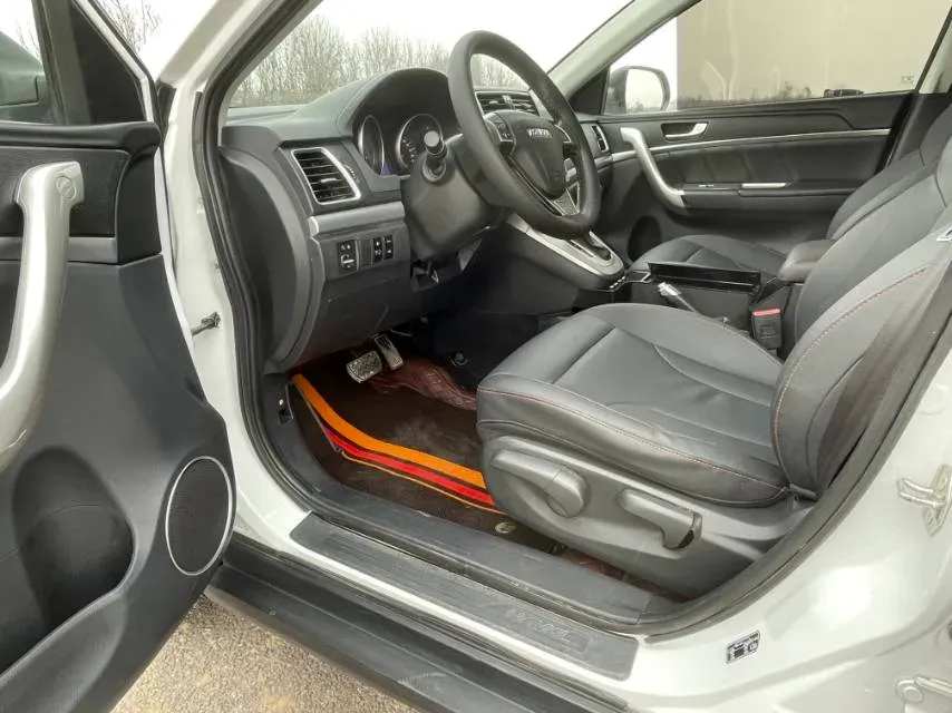 2019 Haval M6 1.5T 150HP L4 7DCT,autocango,china used car exporter,china ev exporter,chinese used car exporter,chinese used ev exporter