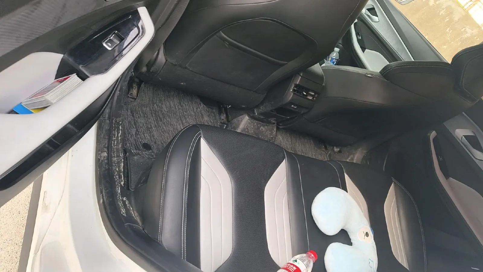 2024 Geely Binray 1.5T 181HP L4 7DCT,autocango,china used car exporter,china ev exporter,chinese used car exporter,chinese used ev exporter