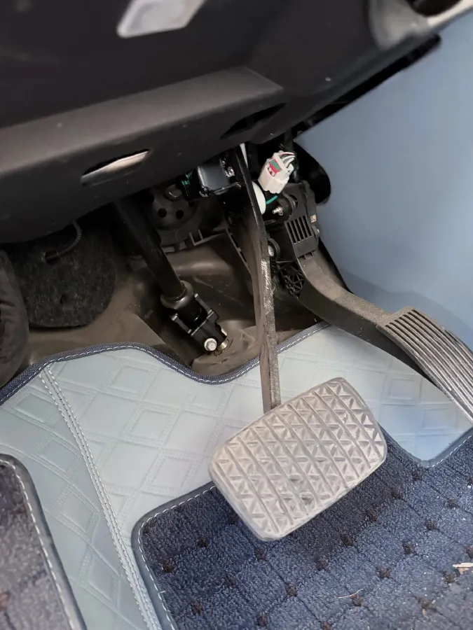 2022 Buick GL8 2.0T 237HP L4 9AT,autocango,china used car exporter,china ev exporter,chinese used car exporter,chinese used ev exporter