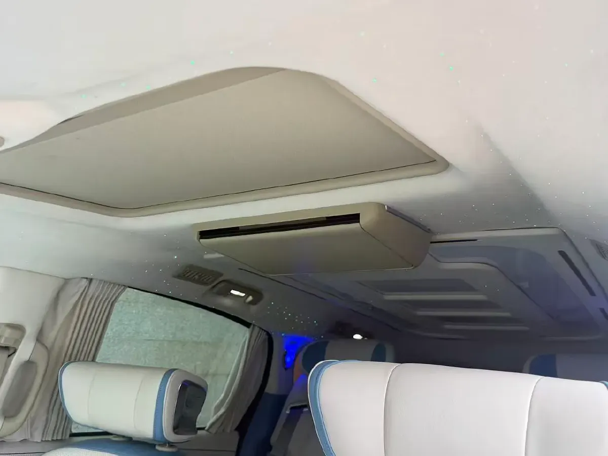 2022 Buick GL8 2.0T 237HP L4 9AT,autocango,china used car exporter,china ev exporter,chinese used car exporter,chinese used ev exporter