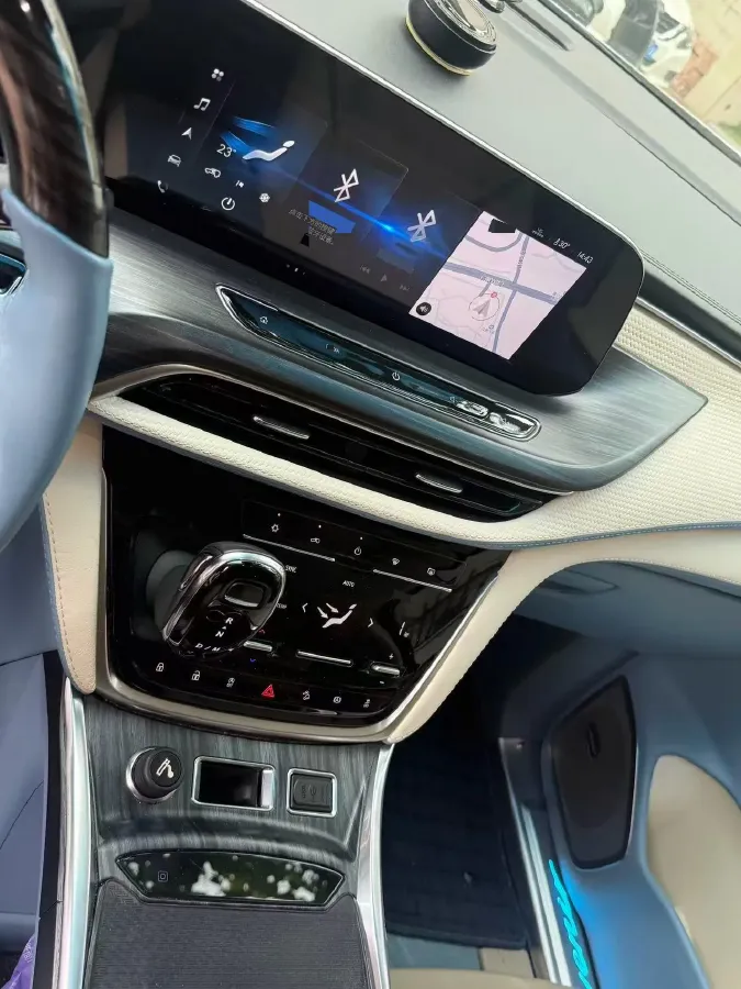 2022 Buick GL8 2.0T 237HP L4 9AT,autocango,china used car exporter,china ev exporter,chinese used car exporter,chinese used ev exporter