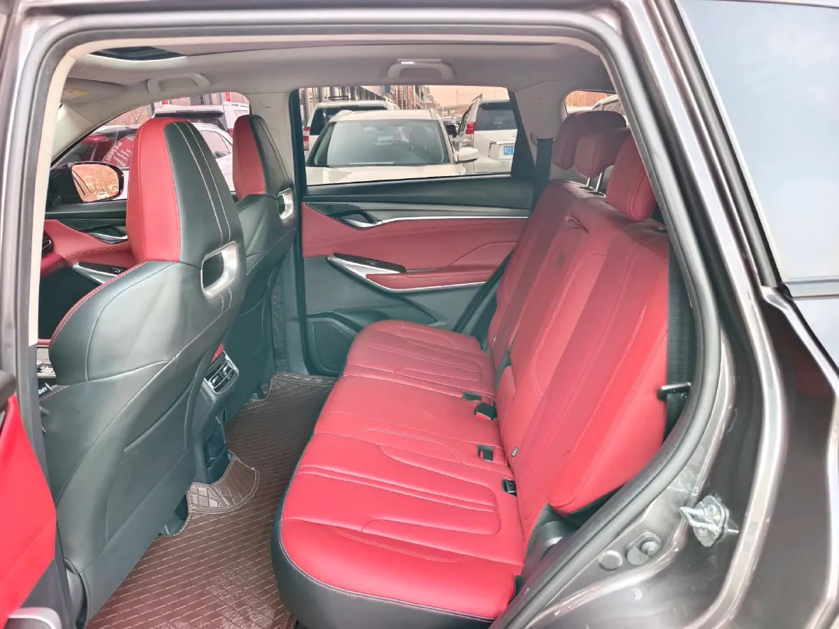 2020 ChangAn CS75 Plus 2.0T 233HP L4 8AT,autocango,china used car exporter,china ev exporter,chinese used car exporter,chinese used ev exporter