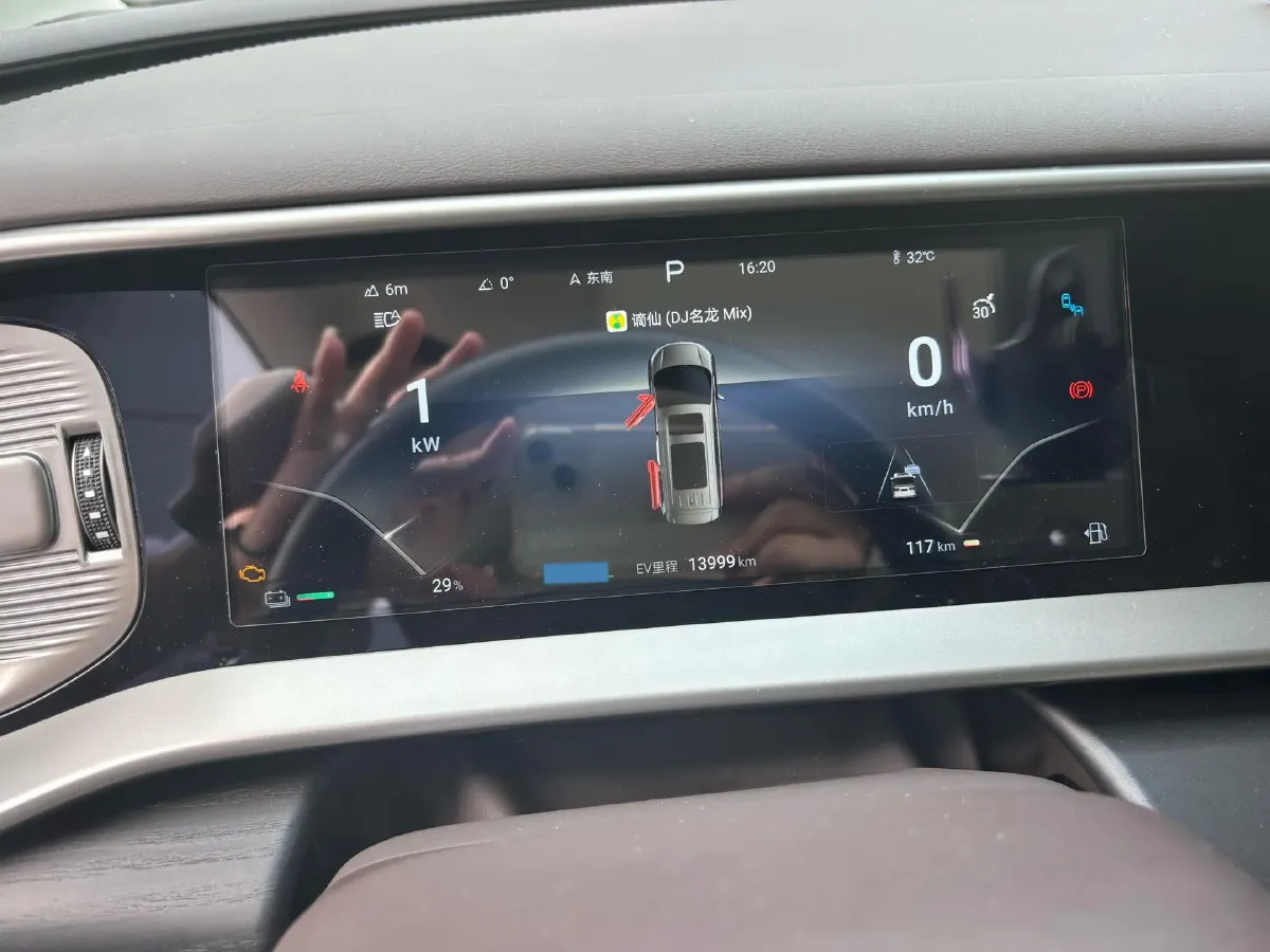 2024 Denza D9 1.5T 139HP L4 E-CVT PHEV 40KWH,autocango,china used car exporter,china ev exporter,chinese used car exporter,chinese used ev exporter