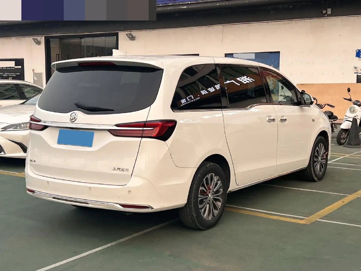 2023 Buick GL8 2.0T 237HP L4 9AT,autocango,china used car exporter,china ev exporter,chinese used car exporter,chinese used ev exporter