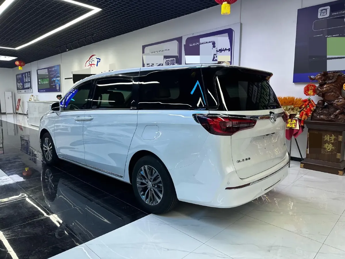 2023 Buick GL8 2.0T 237HP L4 9AT,autocango,china used car exporter,china ev exporter,chinese used car exporter,chinese used ev exporter