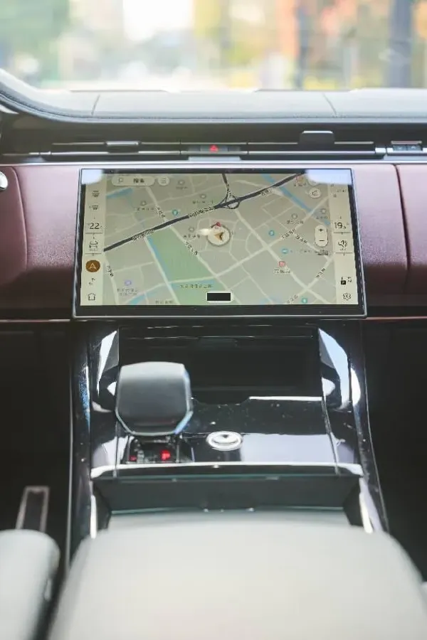 2024 Land Rover Range Rover Sport 3.0T 400HP L6 8AT,autocango,china used car exporter,china ev exporter,chinese used car exporter,chinese used ev exporter