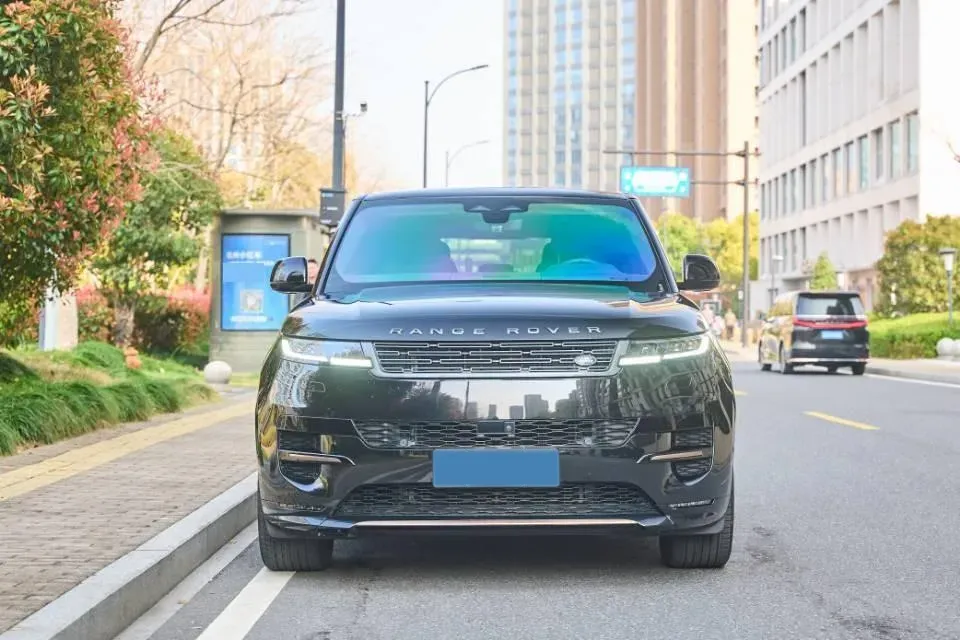 2024 Land Rover Range Rover Sport 3.0T 400HP L6 8AT,autocango,china used car exporter,china ev exporter,chinese used car exporter,chinese used ev exporter