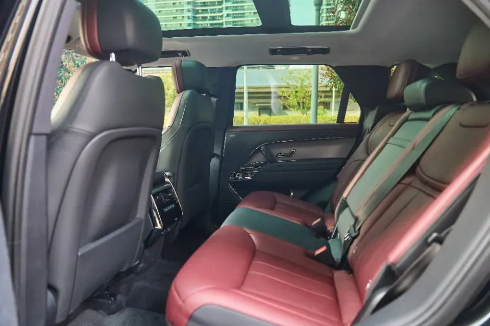 2024 Land Rover Range Rover Sport 3.0T 400HP L6 8AT,autocango,china used car exporter,china ev exporter,chinese used car exporter,chinese used ev exporter