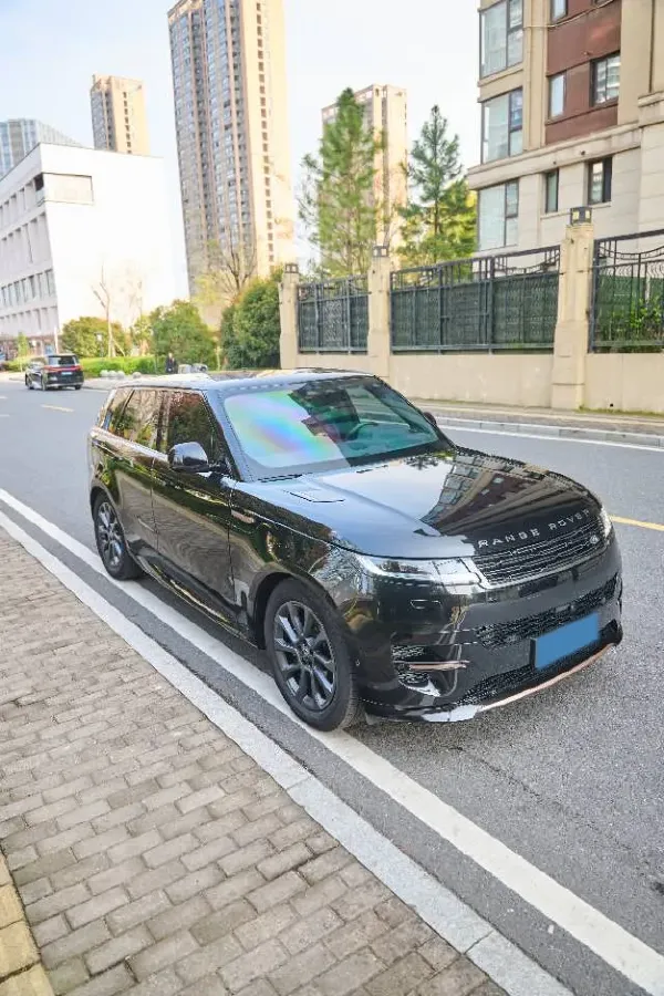 2024 Land Rover Range Rover Sport 3.0T 400HP L6 8AT,autocango,china used car exporter,china ev exporter,chinese used car exporter,chinese used ev exporter