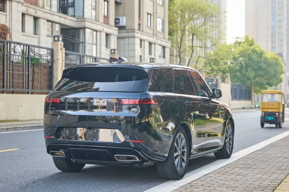 2024 Land Rover Range Rover Sport 3.0T 400HP L6 8AT,autocango,china used car exporter,china ev exporter,chinese used car exporter,chinese used ev exporter