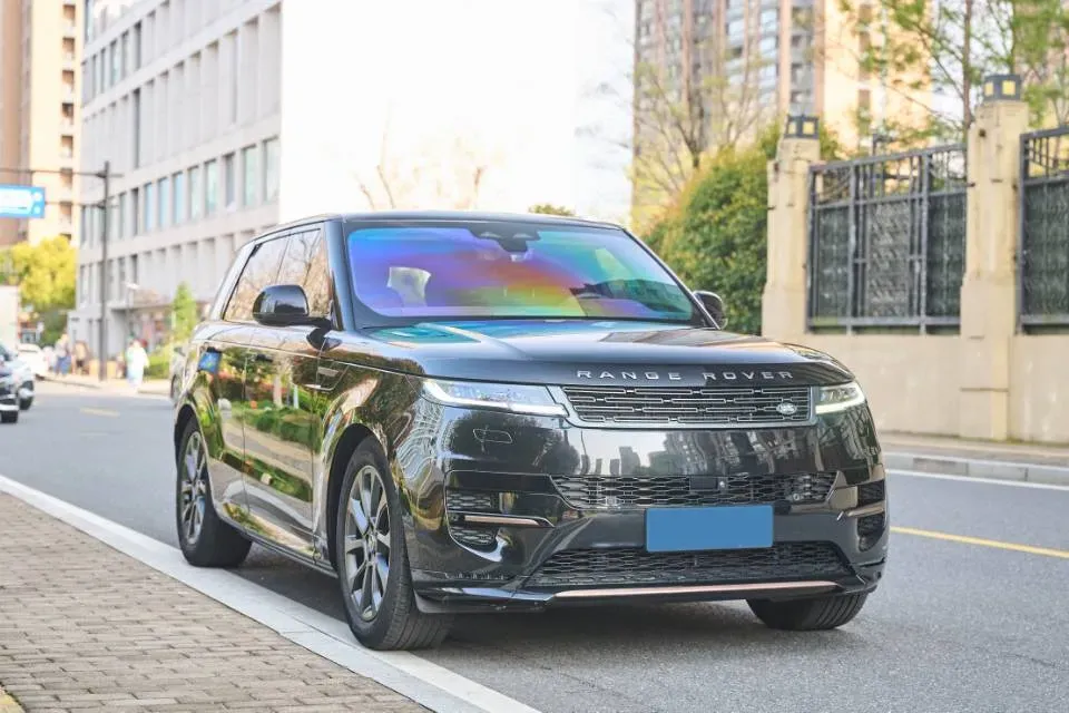 2024 Land Rover Range Rover Sport 3.0T 400HP L6 8AT,autocango,china used car exporter,china ev exporter,chinese used car exporter,chinese used ev exporter