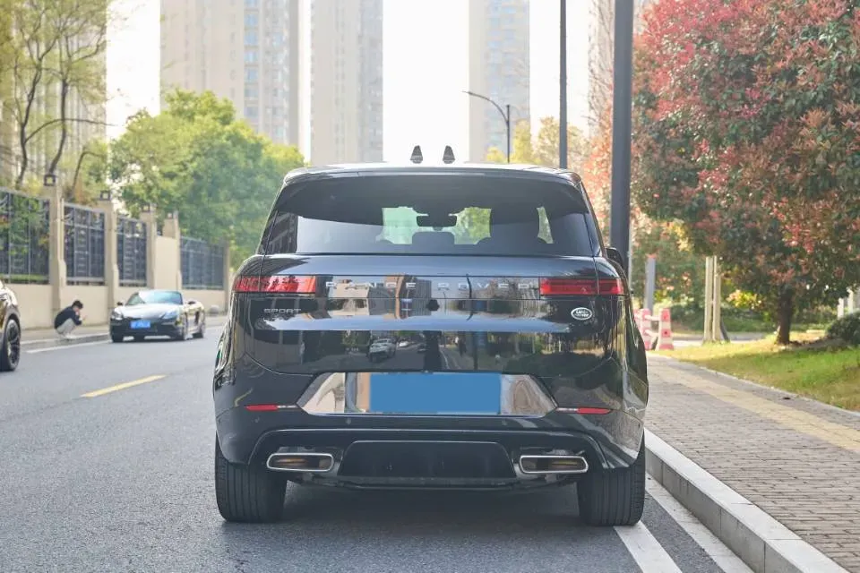 2024 Land Rover Range Rover Sport 3.0T 400HP L6 8AT,autocango,china used car exporter,china ev exporter,chinese used car exporter,chinese used ev exporter